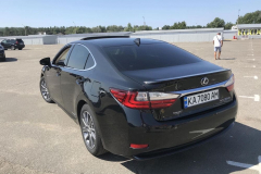 lexus-es300-vip-hybrid-3