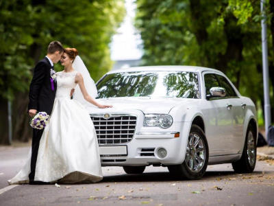 Оренда весільних авто з водієм Київ