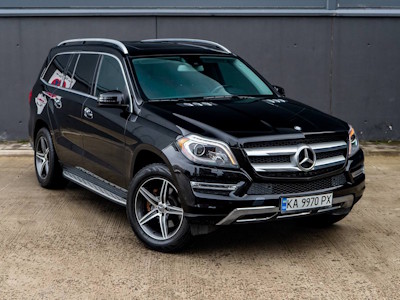 Оренда позашляховика з водієм Mercedes GL-350